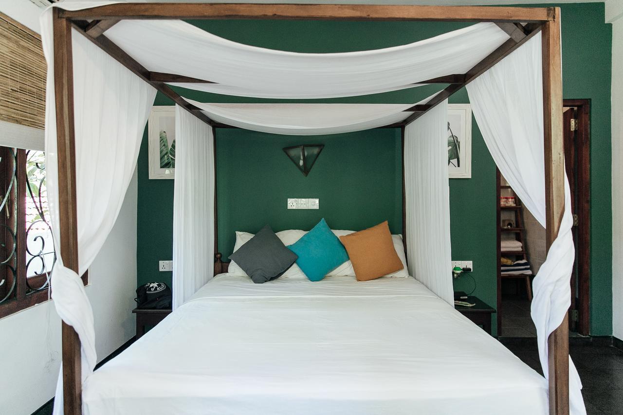 Bedspace Unawatuna Exterior photo